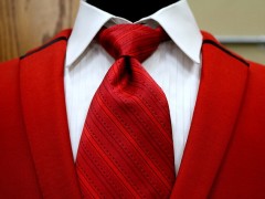 Elegancja przychodzi wraz z koszulą Elegancja przychodzi wraz z koszulą