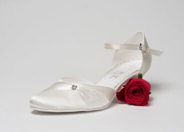 Wygodne i eleganckie buty ślubne