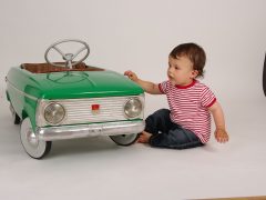 Pierwsze własne auto w dzieciństwie